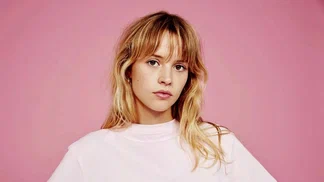 Анжель Ван Лакен